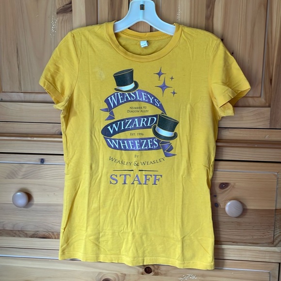 Weasley’s Wizard Wheezes staff t-shirt - Picture 2 of 7
